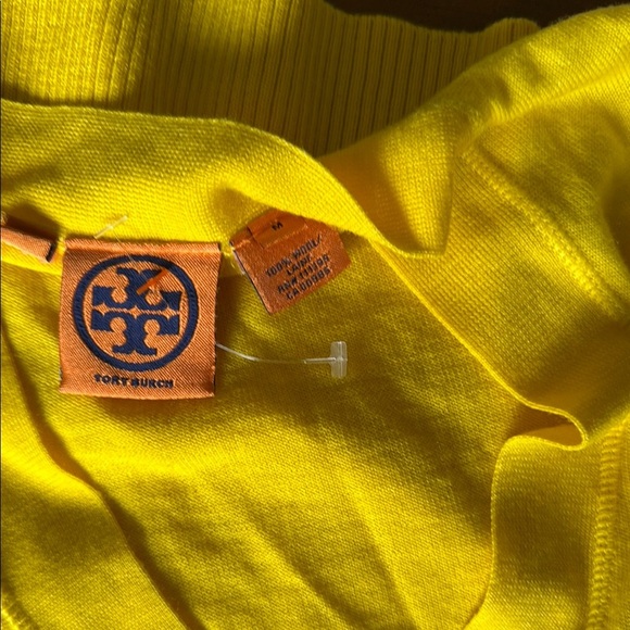 Tory Burch 100% wool classic yellow cardigan - Picture 6 of 6